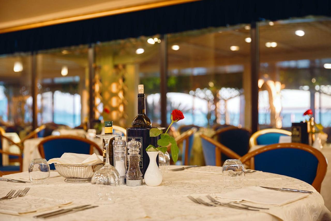 Hotel Schuhmann Паестум Екстериор снимка